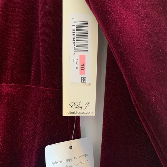 NWT Eliza J Burgundy Red Ruched Velvet Cocktail Dress Sz 10 - Picture 4 of 5